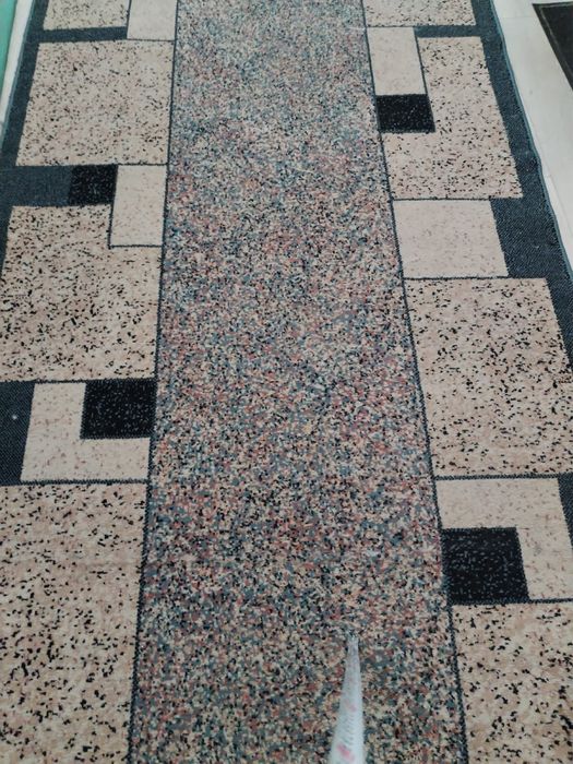 Продам СРОЧНО ковёр