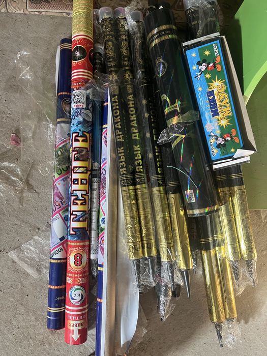 Праздничные салюты и фейерверки