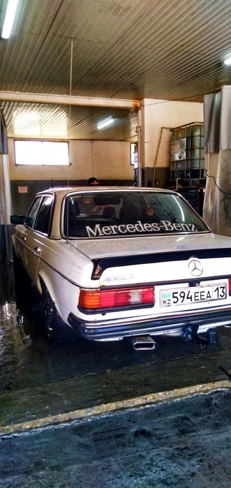 Мерседес Бенс 124