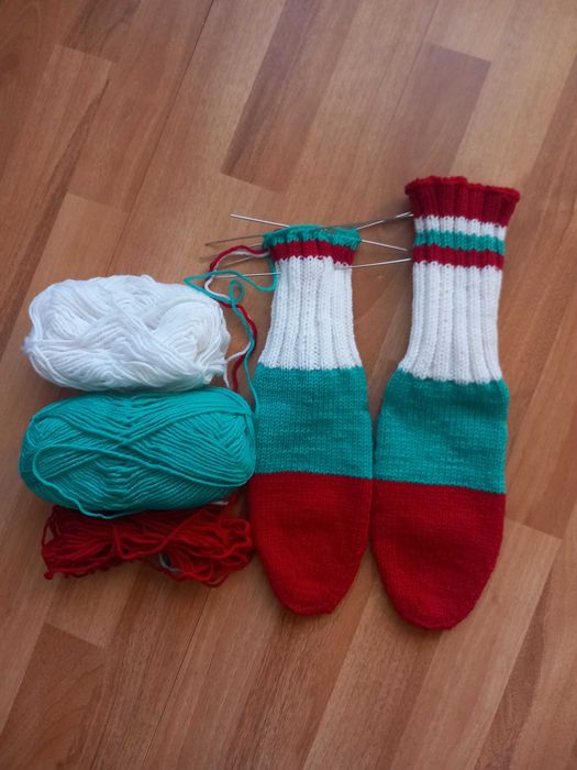 Мъжки ръчно плетени чорапи