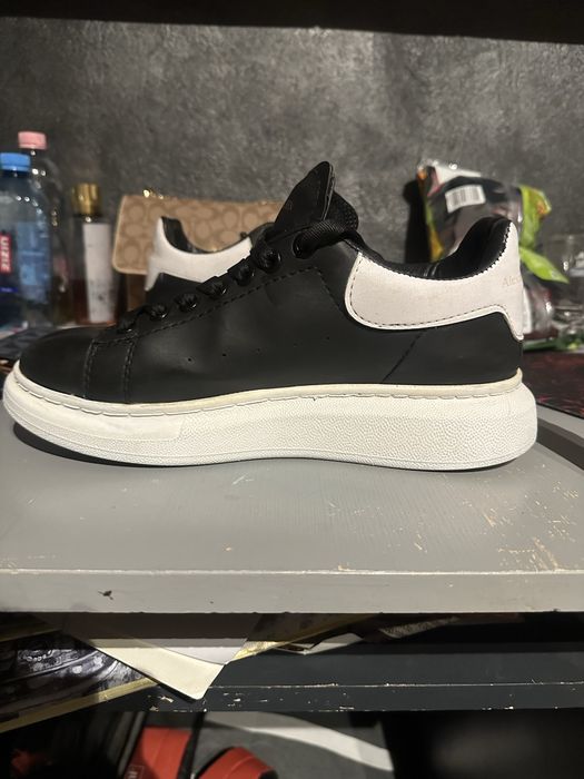 Alexander Mcqueen