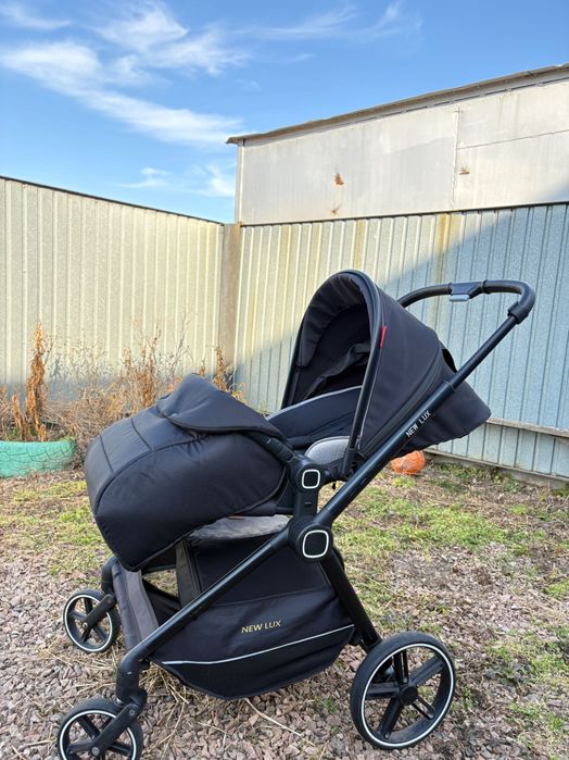 Продам коляску прогулочную