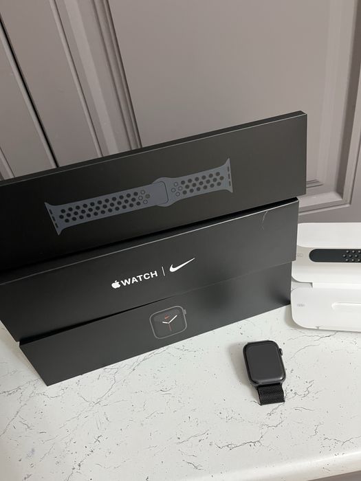 Продам apple watch Nike S5 44 MM
