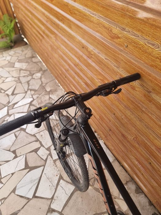 Продам велосипед giant roam4