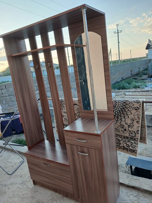 Шкаф для прихожкага