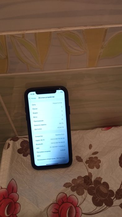 Продаю айфон Х нормальном состоянии