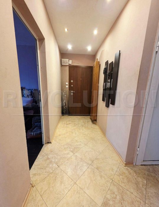 Продава се Тристаен апартамент в София, Люлин 10 - 79 кв.м за 2089 €/кв.м - Снимка #9