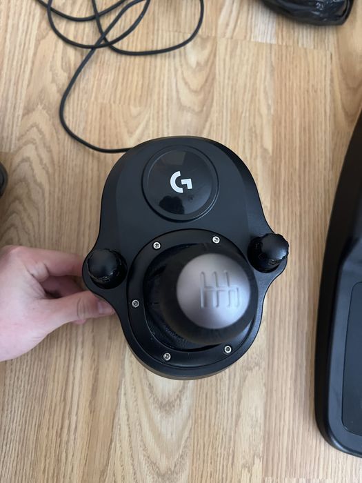 Волан Logitech G29 + Logitech driving force shifter