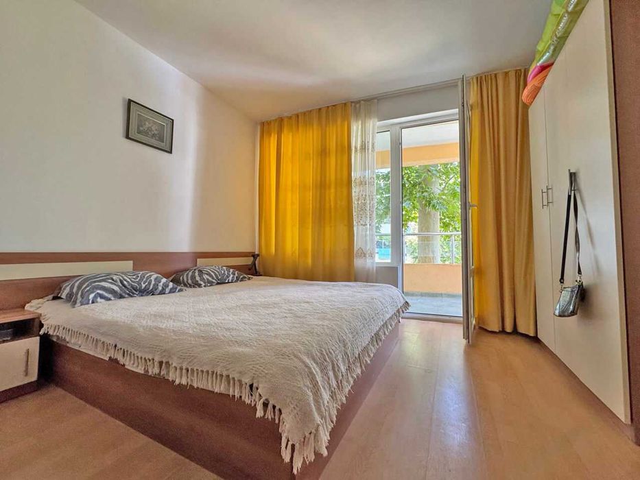 Продава се Двустаен апартамент в к.к. Слънчев бряг - 70 кв.м за 1343 €/кв.м - Снимка #4