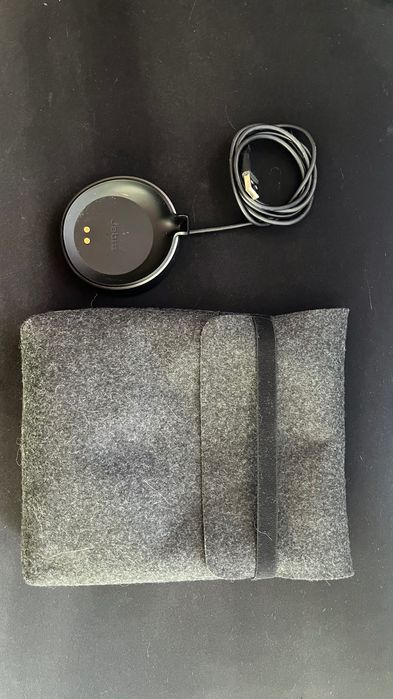 Продавам слушалки Jabra Evolve2 75