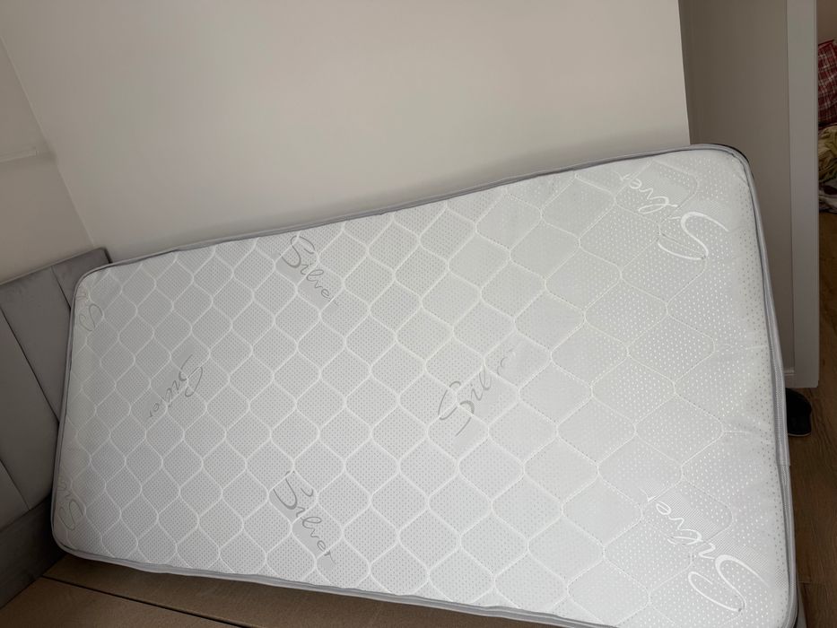 Матрас 90х200см, почти новый