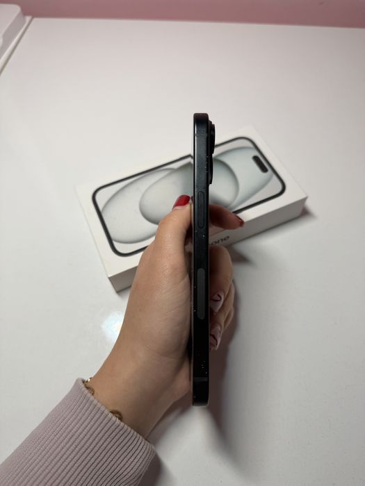 Iphone 15 черен