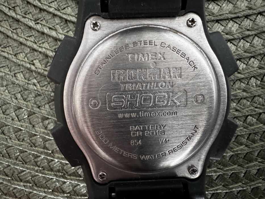 Vand ceas Fossil cu curea piele si Timex Ironman Triathlon