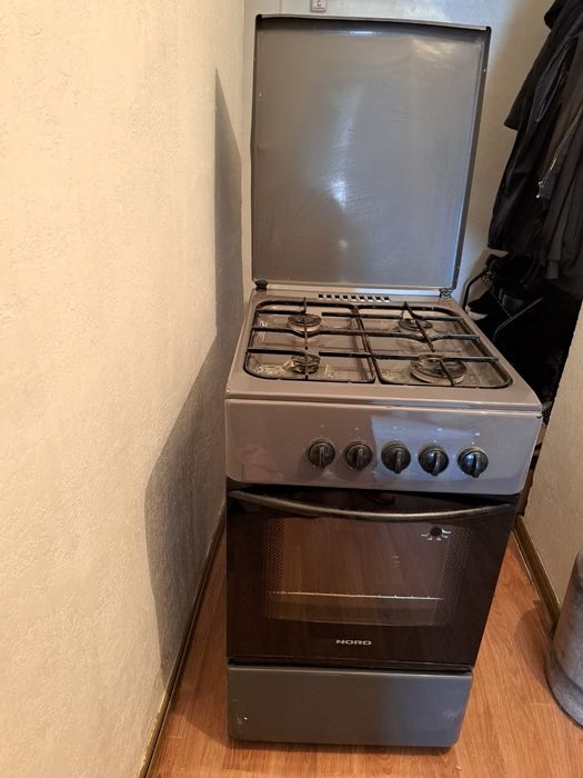Продам духовку газовую