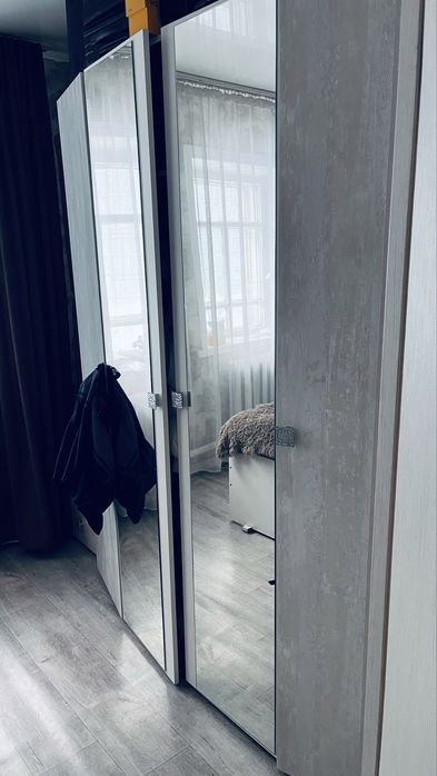 Продам спальный гарнитур