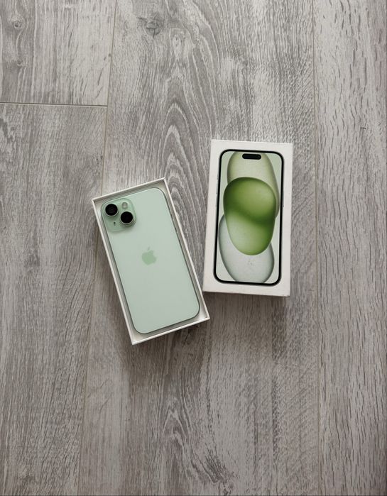 Vand iPhone 15 256gb 90%