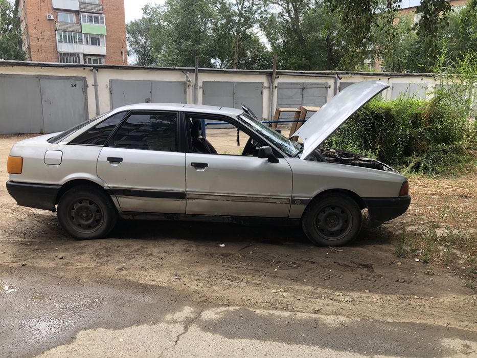 Продам Ауди 80 б3