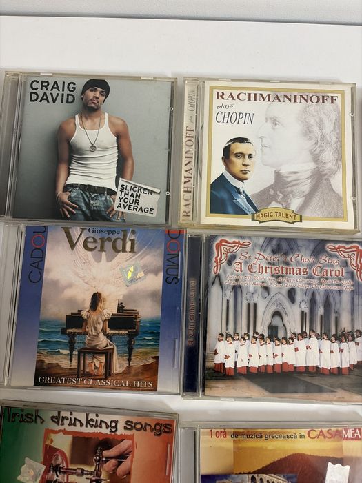 11 cd uri muzica si nu numai