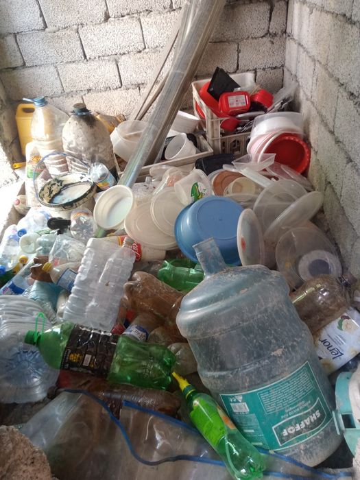 Продам срочно резина баклажка пластмас пластик
