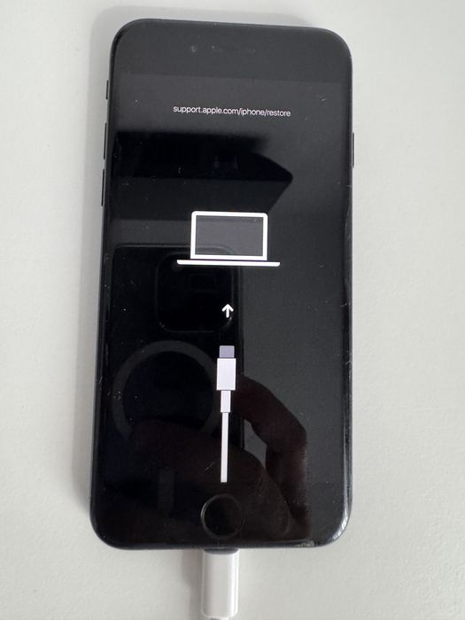 Iphone 7 Black 32 GB defect