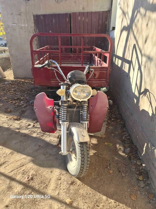 Муравей мотоцикли сотилади.