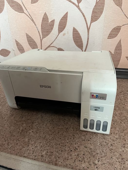 Принтер цветной EPSON