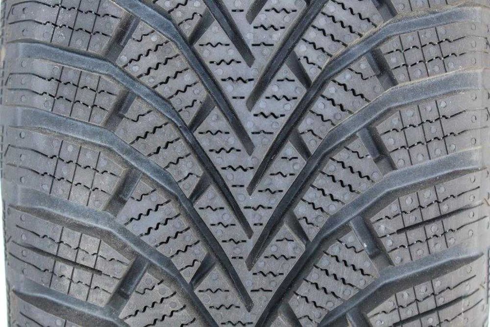 Anvelope iarna noi 185/65R15 88H Sailun