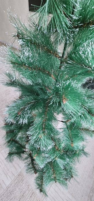 Ёлка 1 метровый.