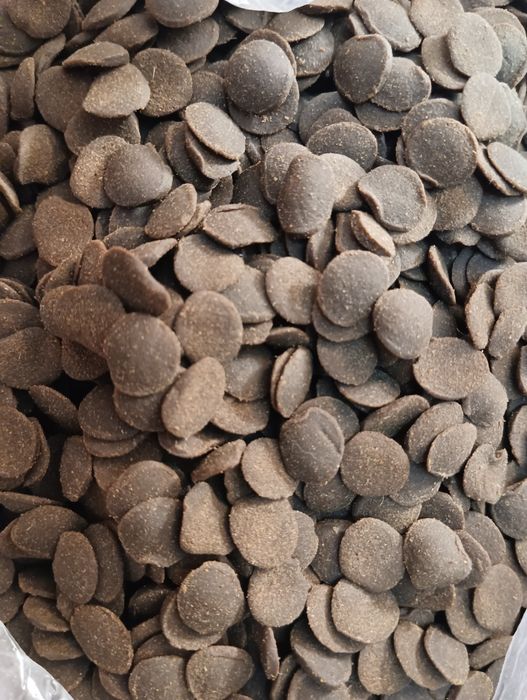 Разные корма для рыб