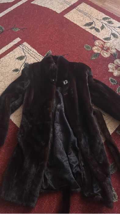 Продам шубу норковую б/у