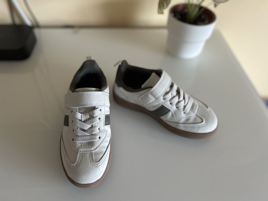 Adidasi H&M, marimea 29