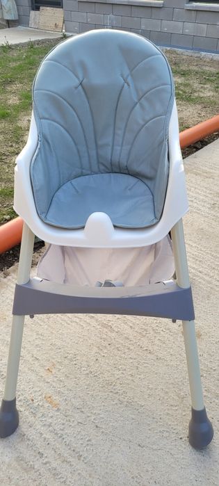 Scaun de masa bebe