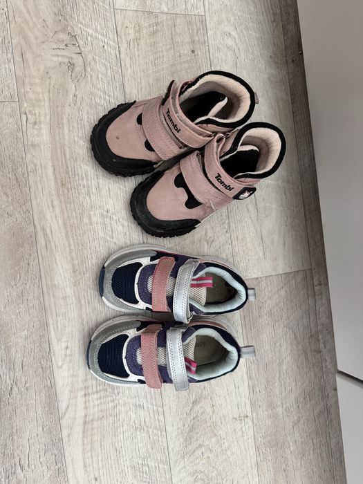 Продам ботинки и кроссовки на девочку