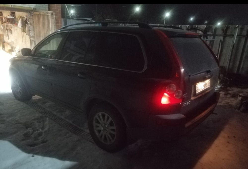 Продам машину Volvo