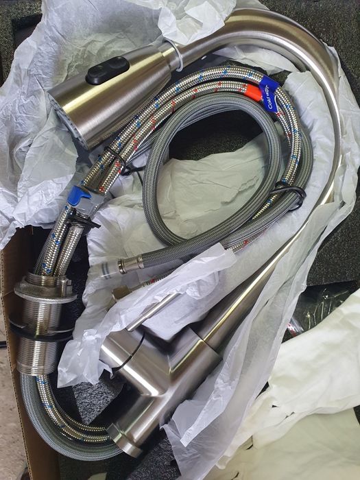 Смесител с изтегляща глава