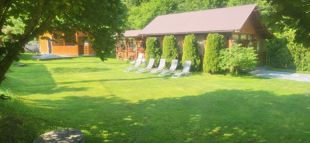 Cabana Floris de inchiriat