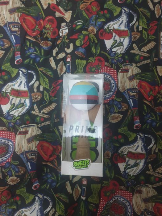 Vând Kendama  Sweets Prime