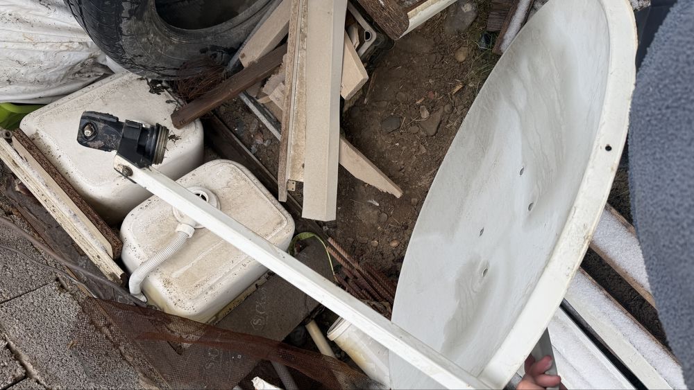 Спутниковая тарелка