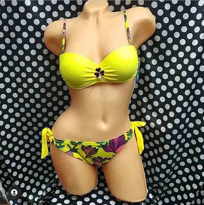 Продам купальники