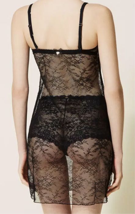 Нощница от дантела Twinset