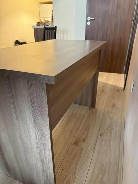 Офис/ученическо бюро