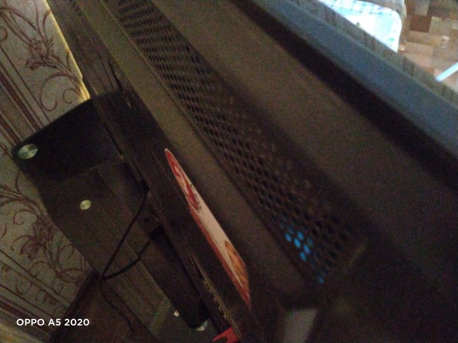 Телевизор житкористалически Елджи