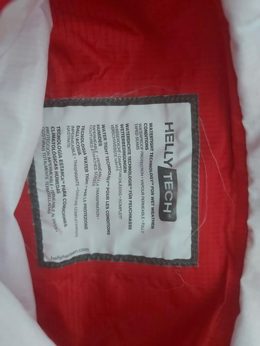 Детско тънко горнище на Helly Hansen