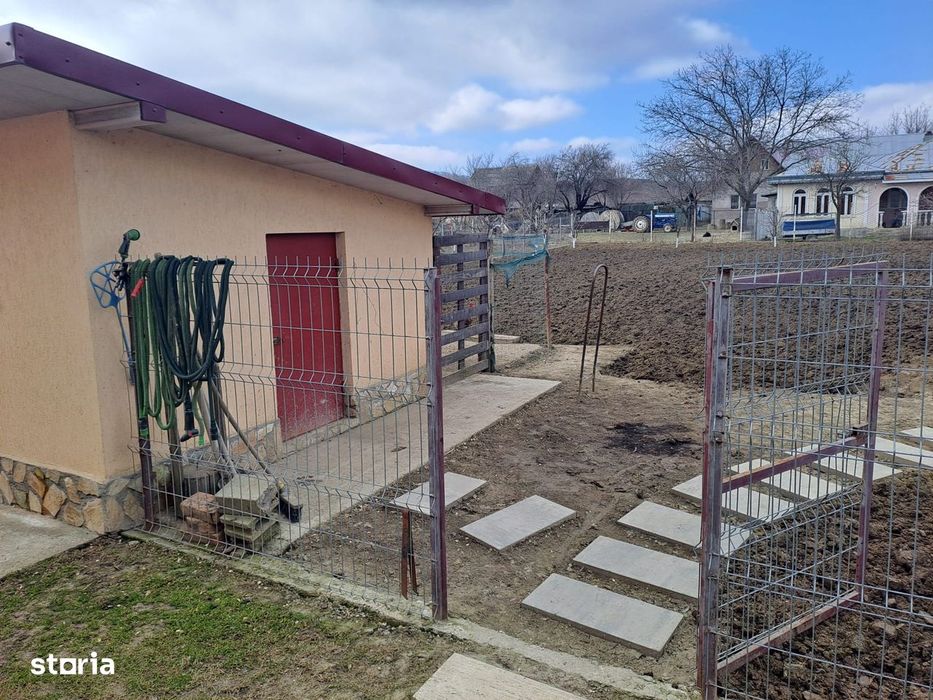 Casa 4 camere sat Voinesti Iasi pret 130 000 euro
