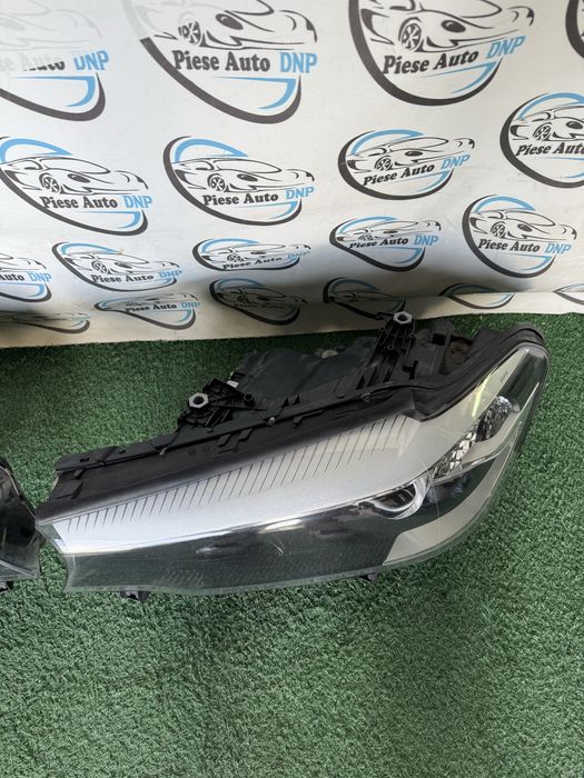 Far stanga dreapta Bmw seria 5 G30 G31 full led complet