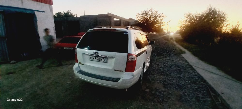 Kia Karnival ful  2010 yil