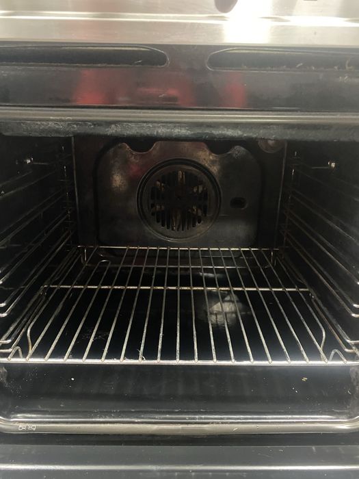 Комбинирана готварска печка на газ и ток Indesit KPST72S/DK