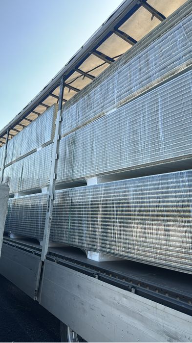 Panouri sandwich penteu garaje , hale