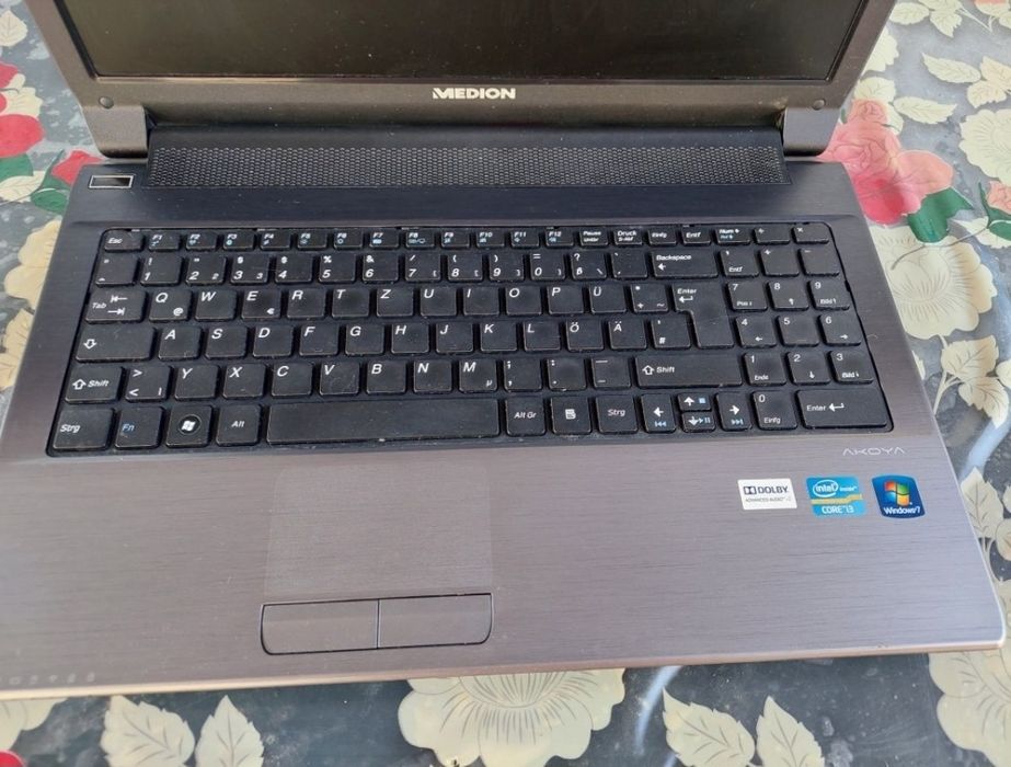 Laptop Medion Akoya i3