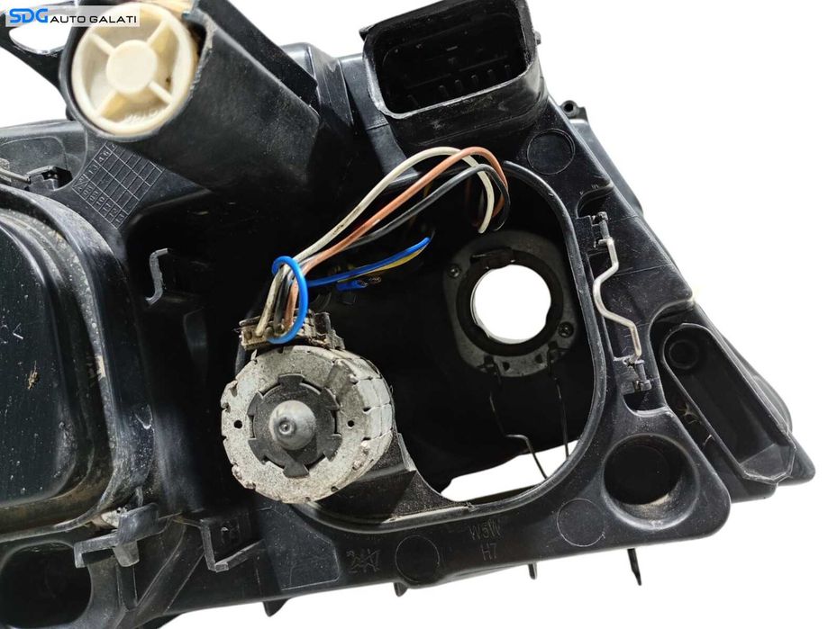 Far Stanga FARA Xenon BMW Seria 3 E90 E91 2004 - 2011 [L1970] (Ureche Lipsa+Lipsa Mufa H7)